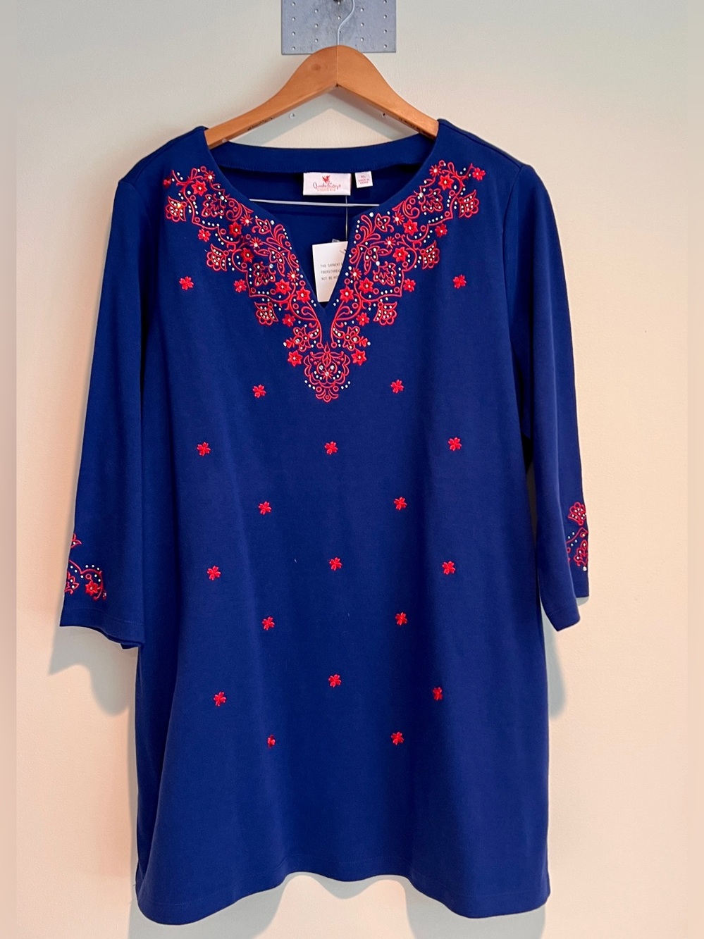 Quacker Factory XL Tunic Top Embroidered Rhinestone 3/4 Sleeve NWT